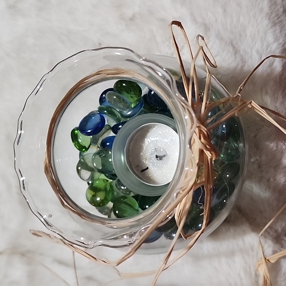 TEALIGHT CANDLE HOLDER WITH  STONES. - Picture 2 of 2